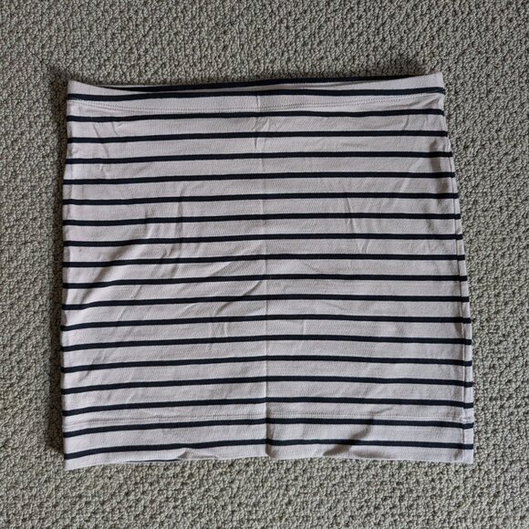 H&M mini skirt, beige and black stripes, size S but stretchy - Picture 2 of 4